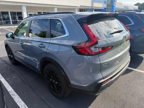 More photos of 2024 Honda CR-V Hybrid Sport Touring at Jay Wolfe Honda, MO