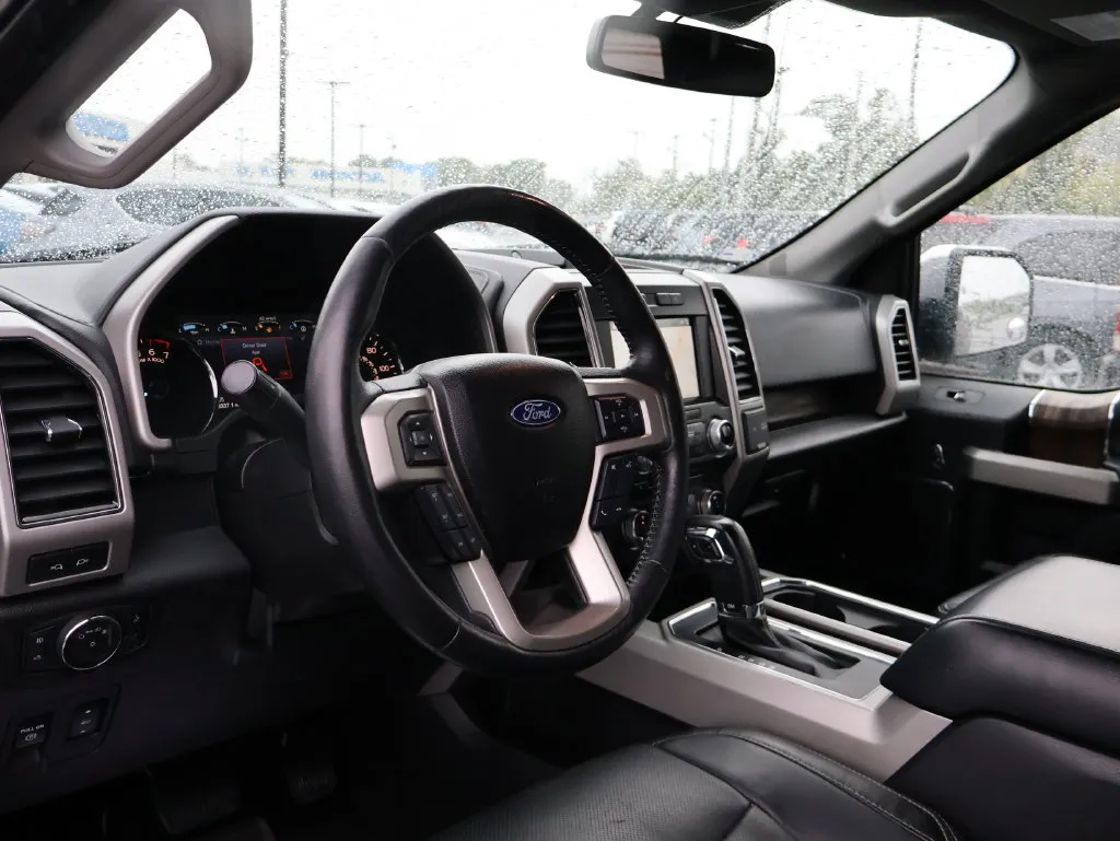 Ford F-150 photo 16