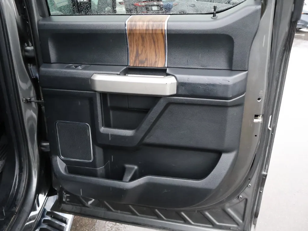 Ford F-150 photo 14