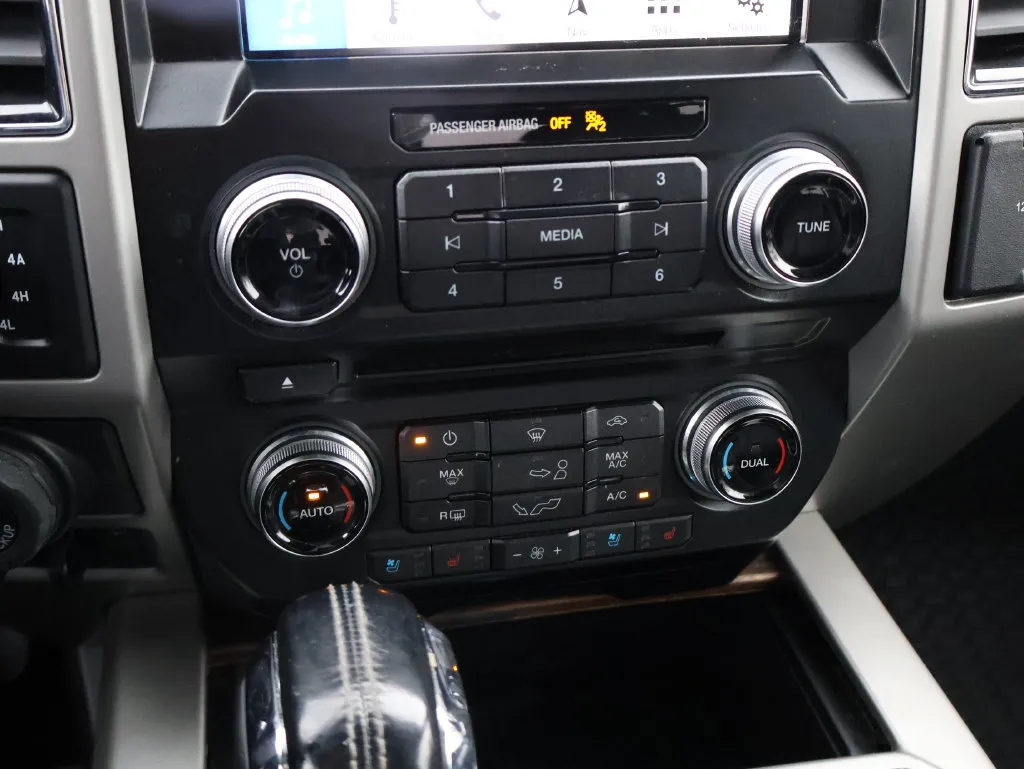 Ford F-150 photo 22