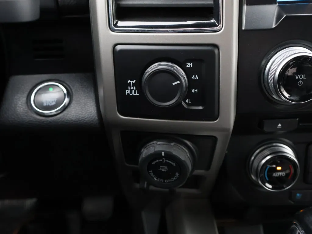 Ford F-150 photo 25