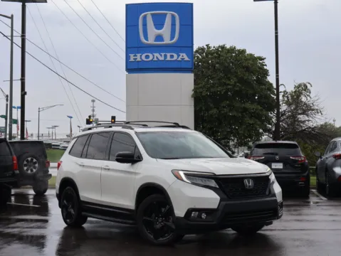 White 2019 Honda Passport Elite for sale in Kansas City, MO