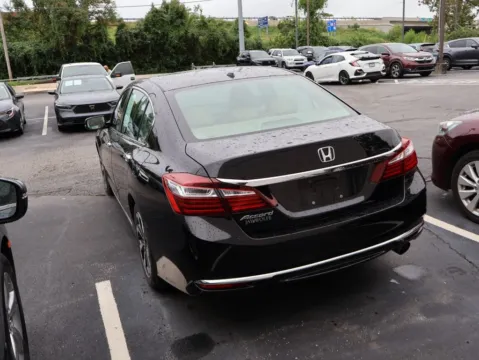 More photos of 2016 Honda Accord Sedan EX-L at Jay Wolfe Honda, MO