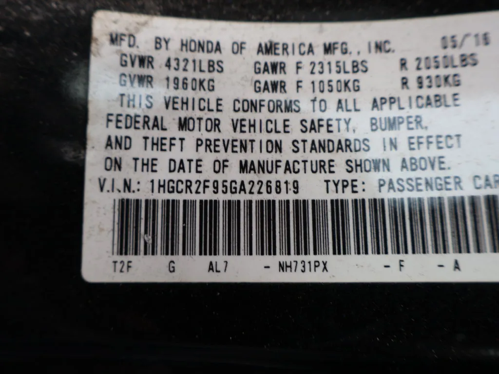 Honda Accord photo 13