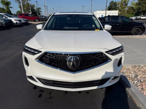 Photos of 2024 Acura MDX w/Technology Package for sale in Kansas City, MO at Jay Wolfe Honda