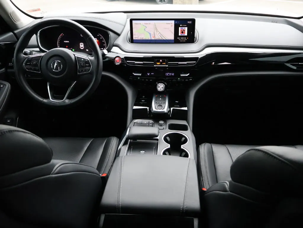 Acura MDX photo 13