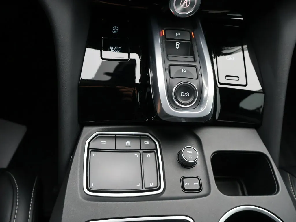 Acura MDX photo 26