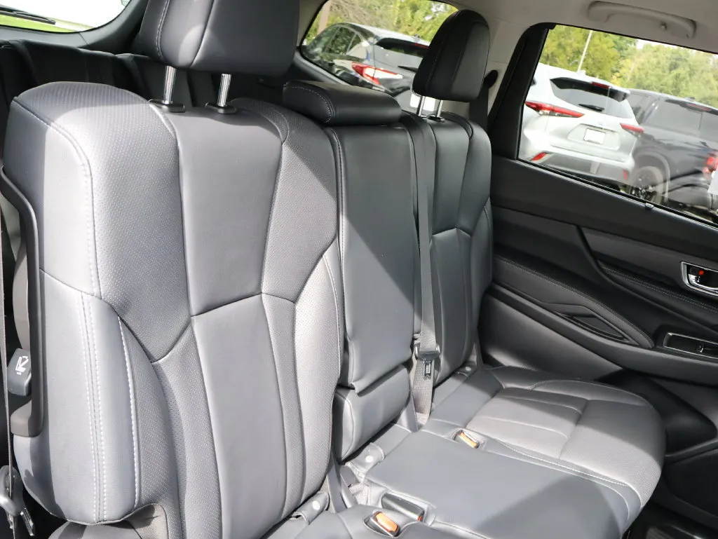 Subaru Ascent photo 12