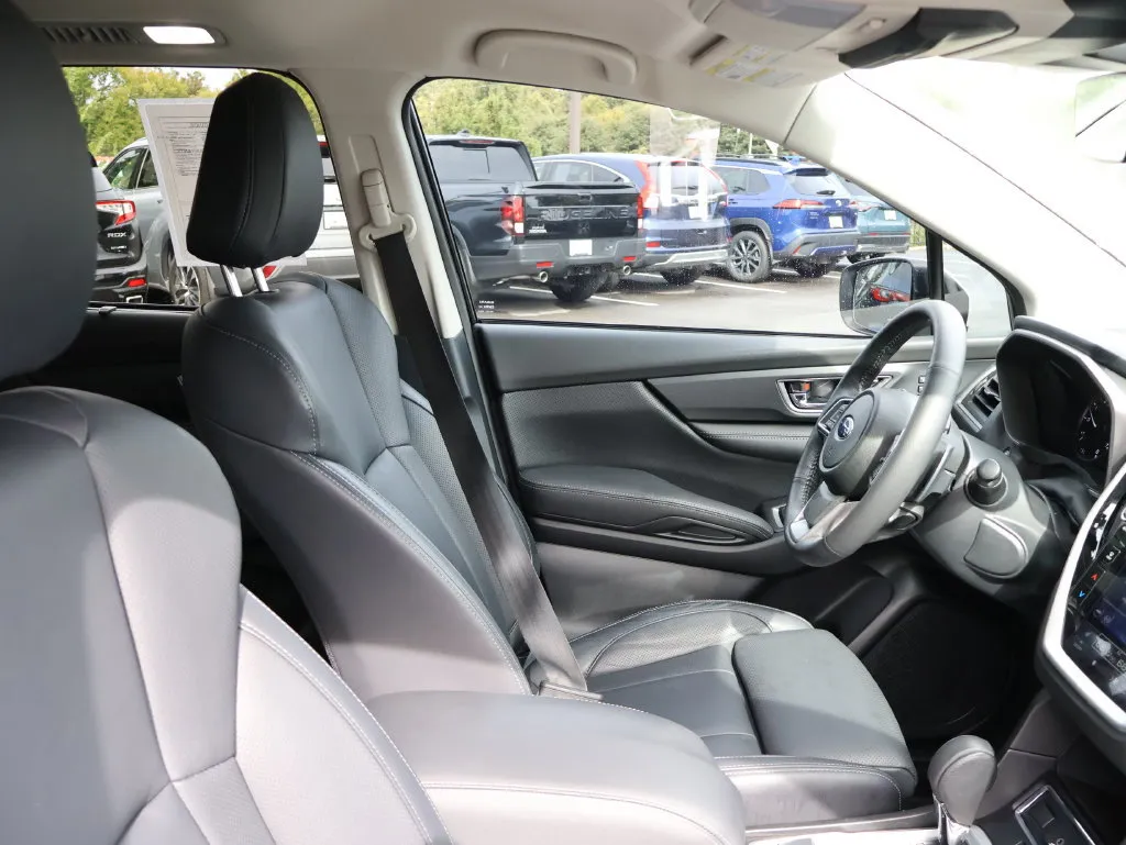 Subaru Ascent photo 8