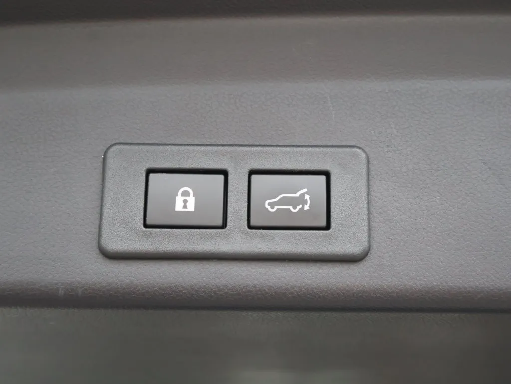 Subaru Ascent photo 17