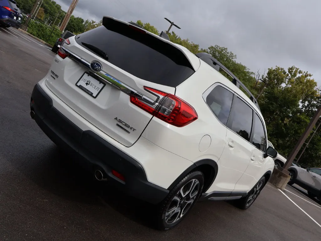 Subaru Ascent photo 7