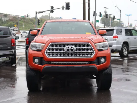 Photos of 2016 Toyota Tacoma TRD Off-Road for sale in Kansas City, MO at Jay Wolfe Honda