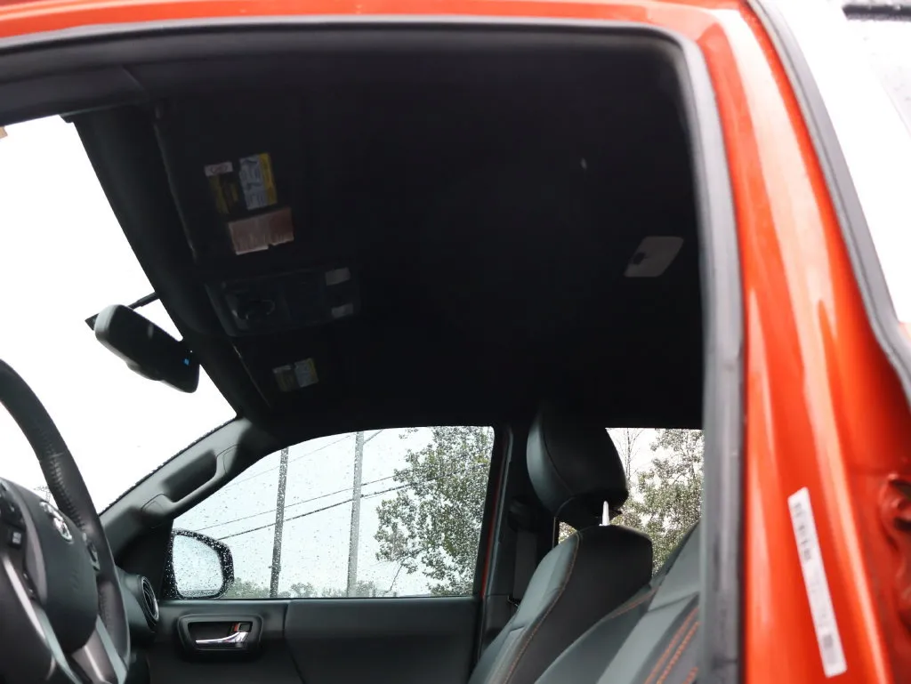 Toyota Tacoma photo 28