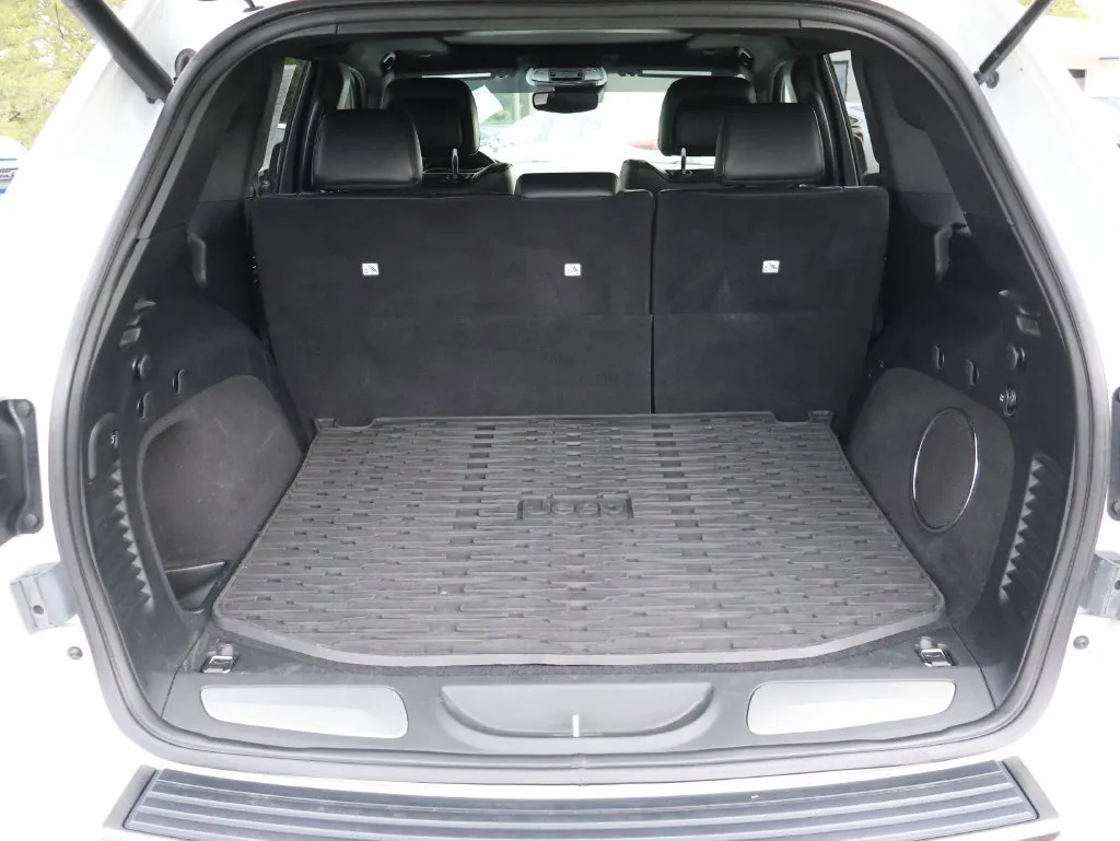 Jeep Grand Cherokee photo 15