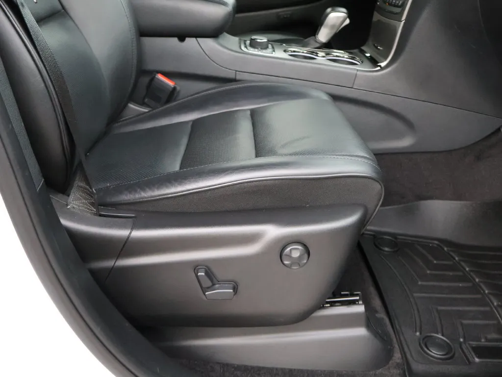 Jeep Grand Cherokee photo 10