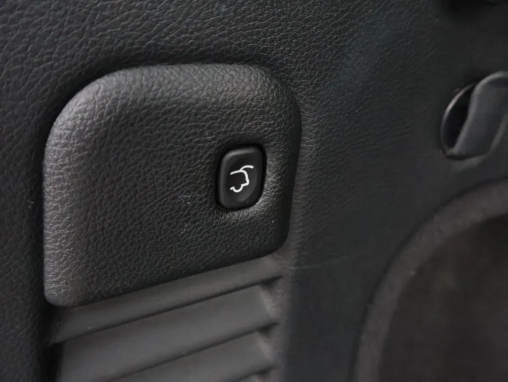 Jeep Grand Cherokee photo 16