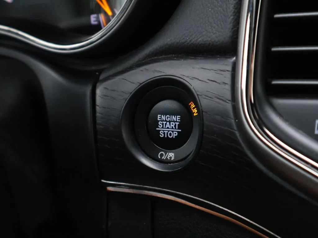 Jeep Grand Cherokee photo 26
