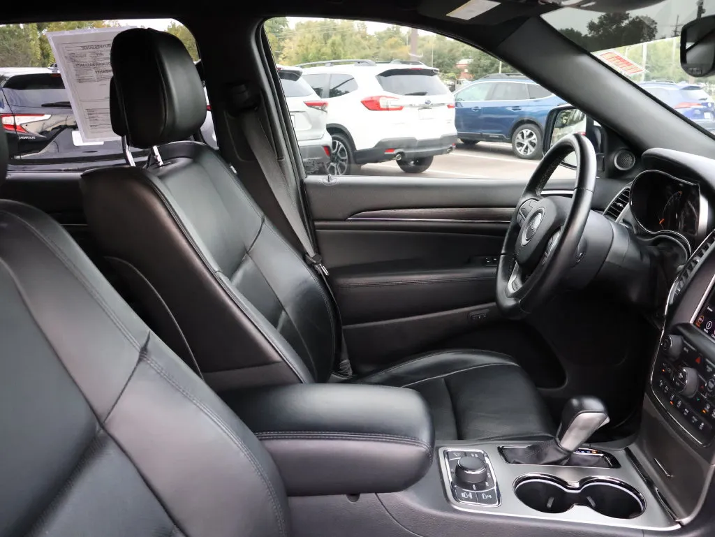 Jeep Grand Cherokee photo 8