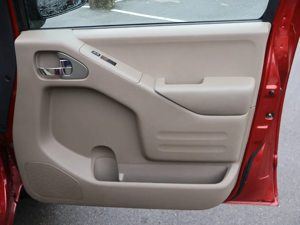 Nissan Frontier photo 11