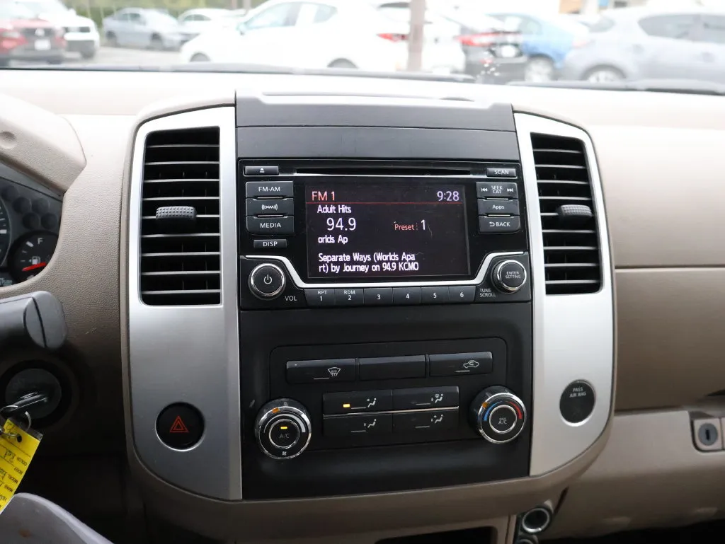 Nissan Frontier photo 18