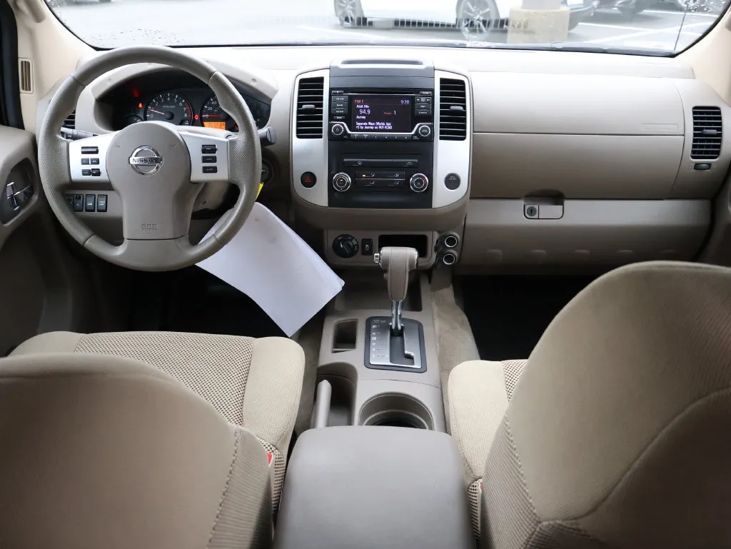 Nissan Frontier photo 13