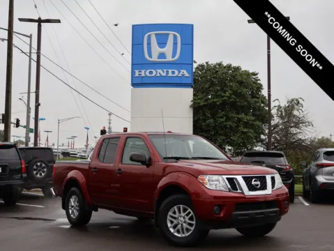 Red 2016 Nissan Frontier SV for sale in Kansas City, MO