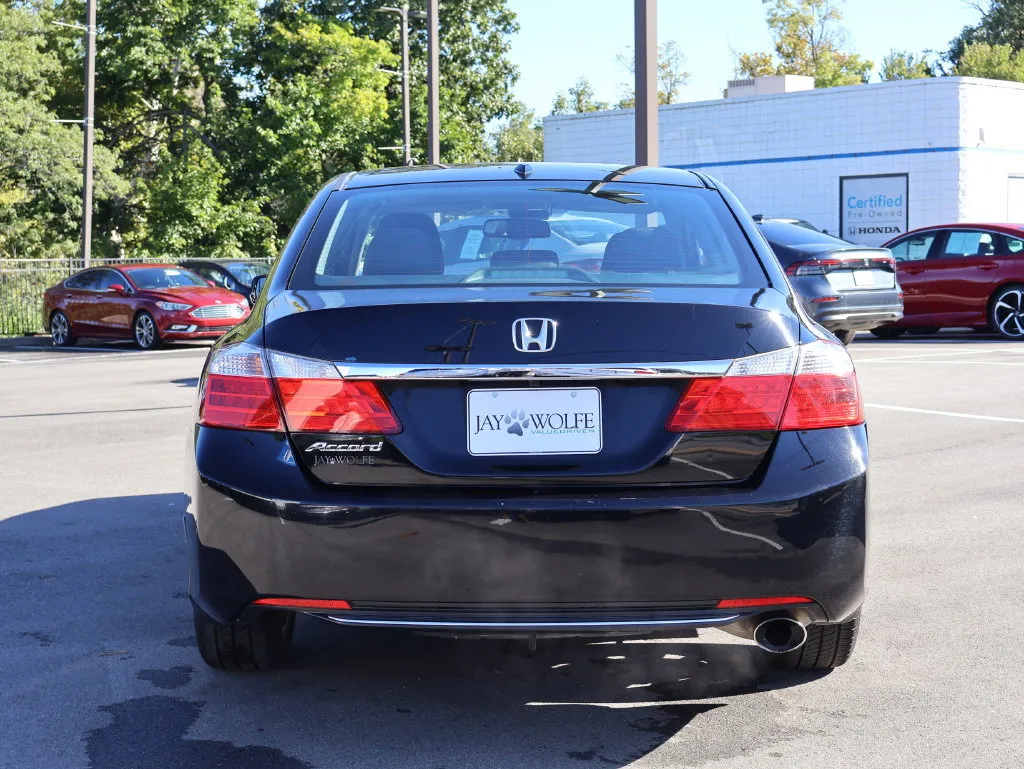 Honda Accord photo 6