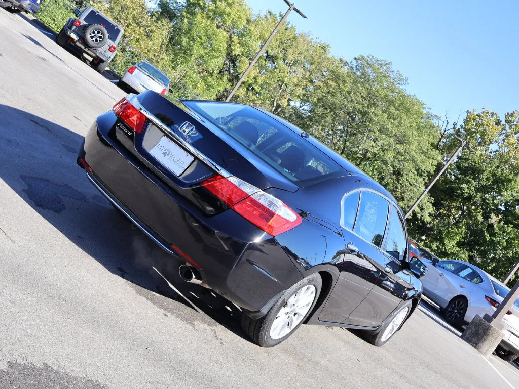 Honda Accord photo 7