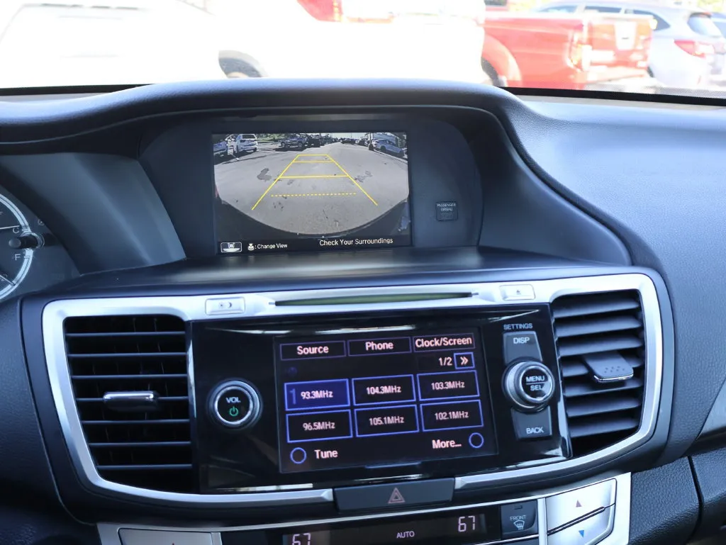 Honda Accord photo 20