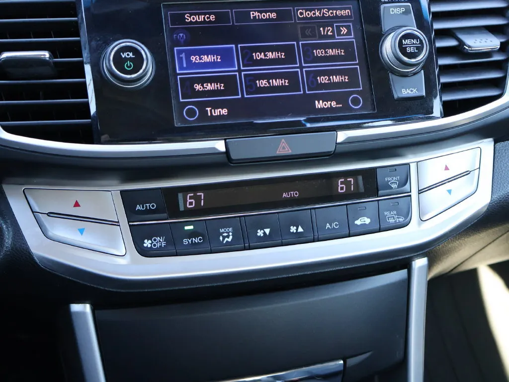 Honda Accord photo 21