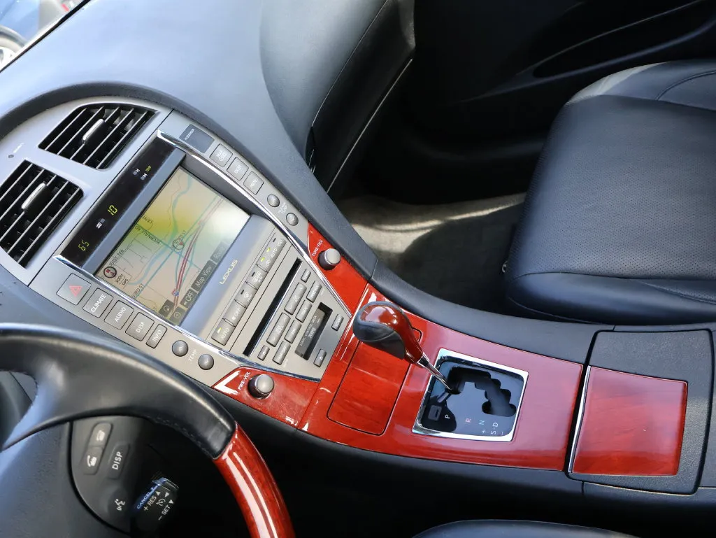 Lexus ES photo 18