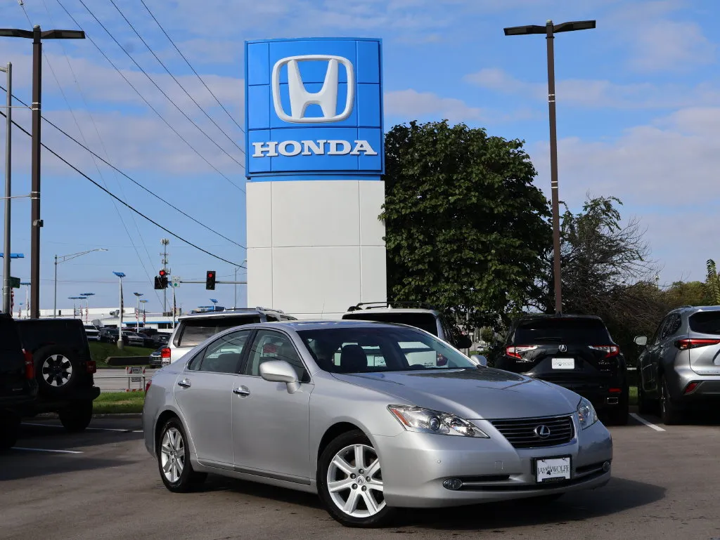 Lexus ES