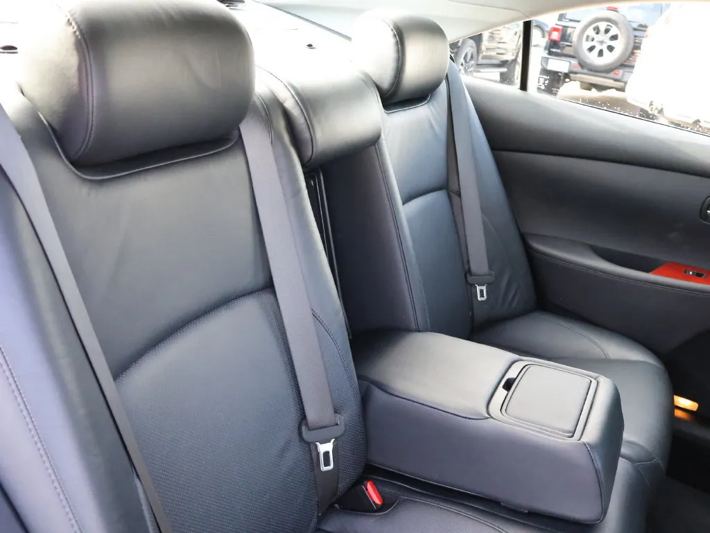 Lexus ES photo 12