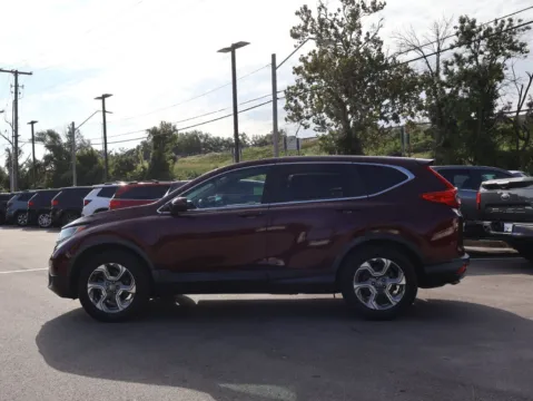 More photos of 2018 Honda CR-V EX at Jay Wolfe Honda, MO