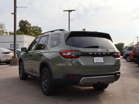 More photos of 2026 Honda Pilot TrailSport at Jay Wolfe Honda, MO