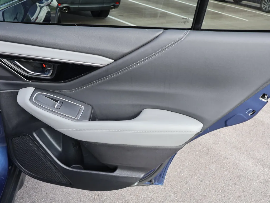 Subaru Outback photo 14