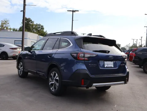 More photos of 2022 Subaru Outback Limited at Jay Wolfe Honda, MO