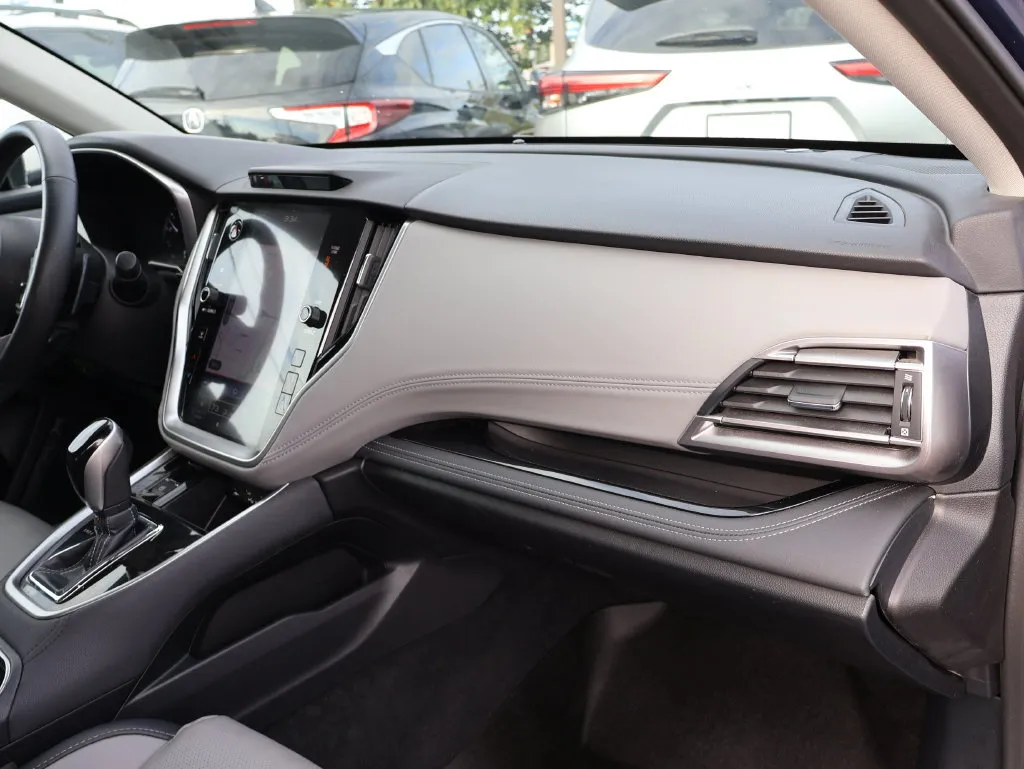 Subaru Outback photo 9