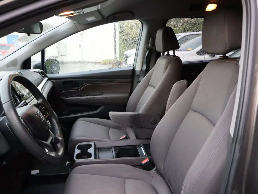 Honda Odyssey photo 11