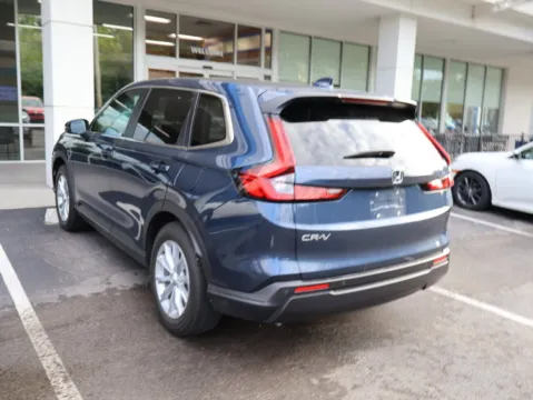 More photos of 2024 Honda CR-V EX-L at Jay Wolfe Honda, MO