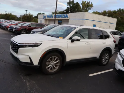 More photos of 2024 Honda CR-V EX at Jay Wolfe Honda, MO