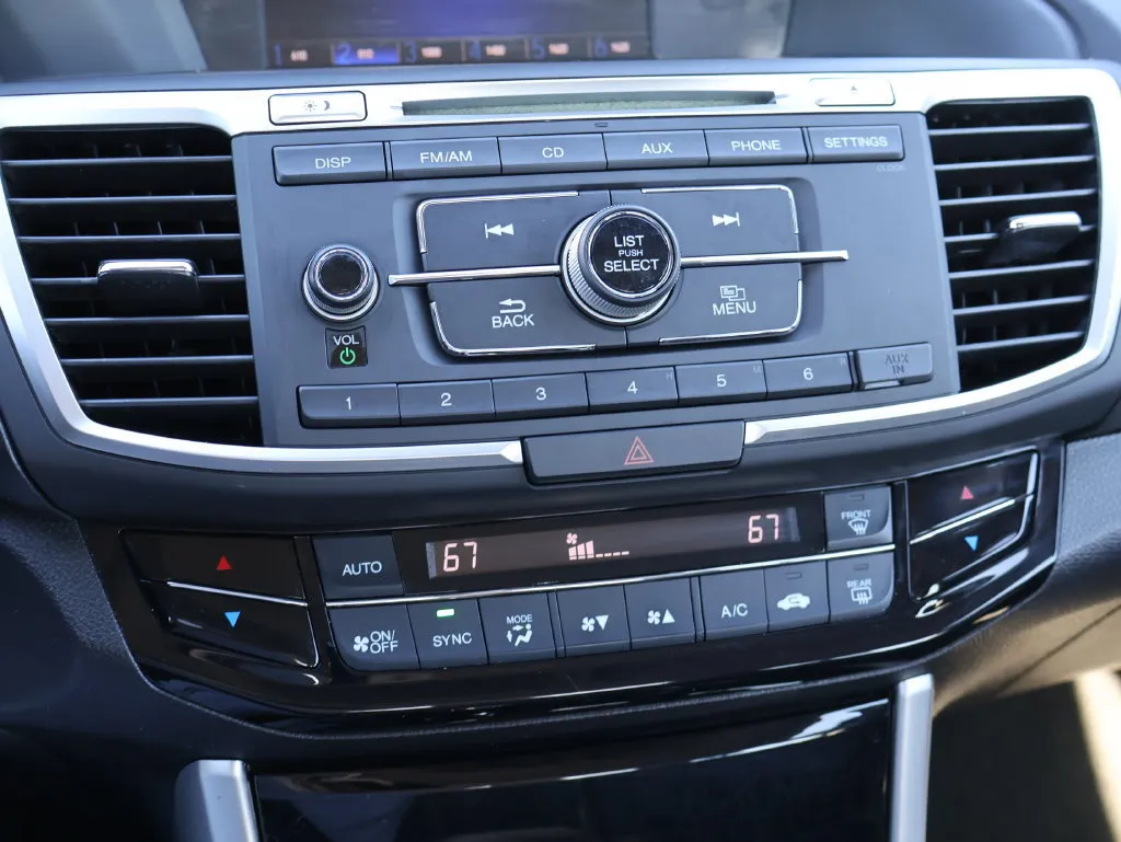 Honda Accord photo 21