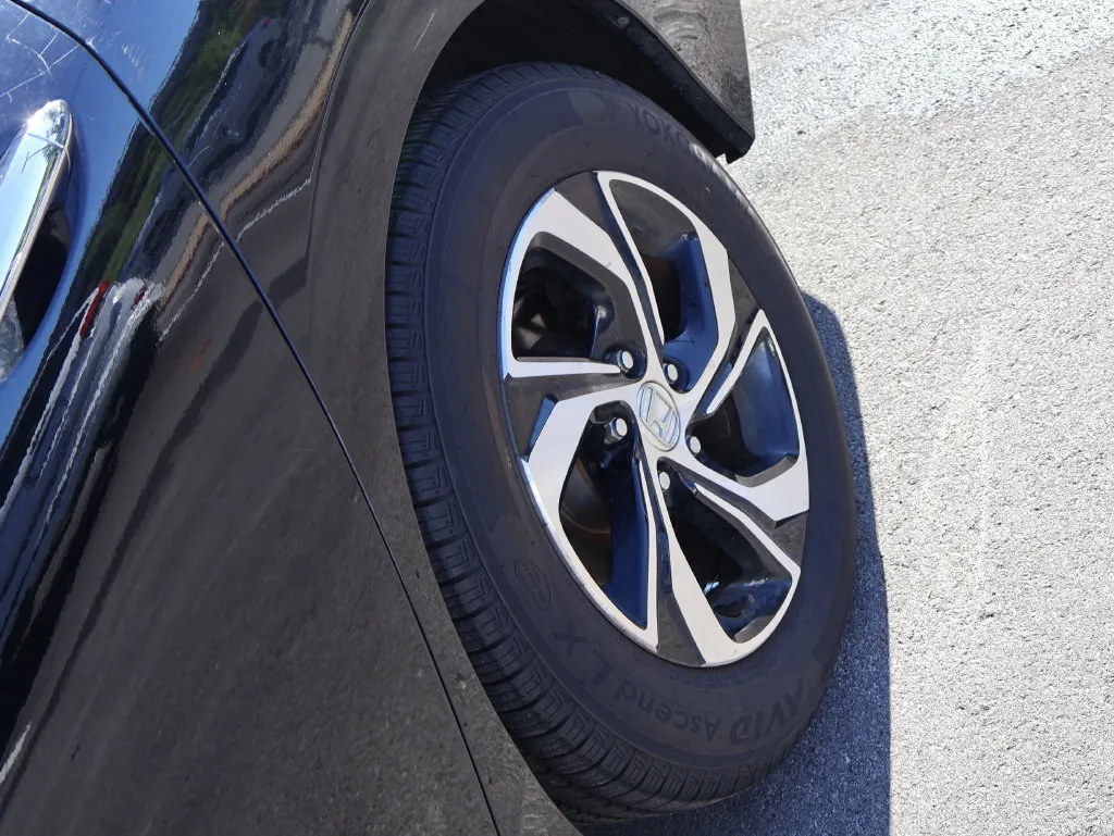 Honda Accord photo 29