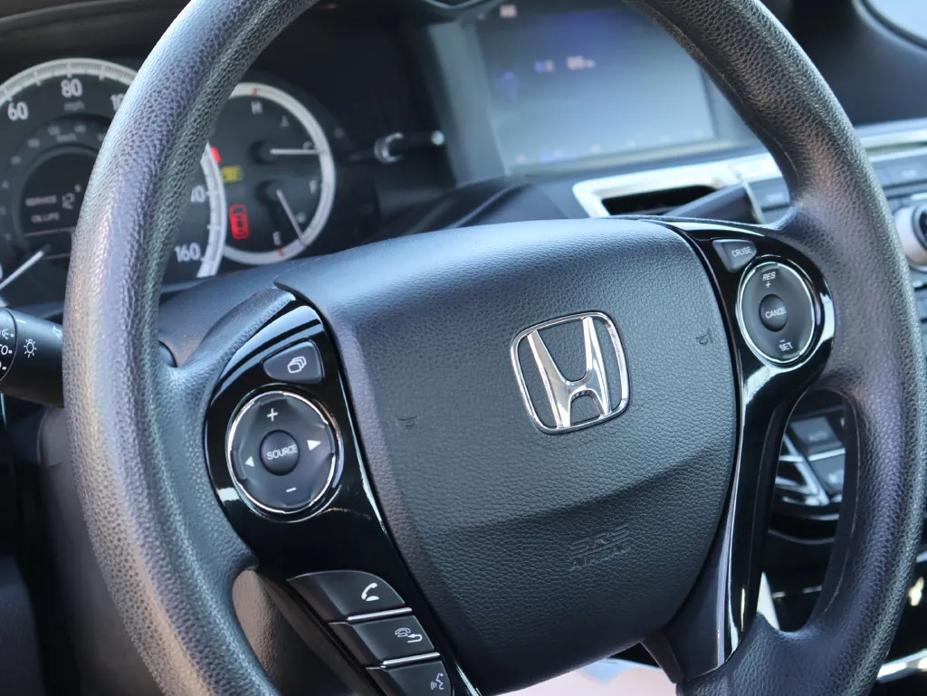 Honda Accord photo 17