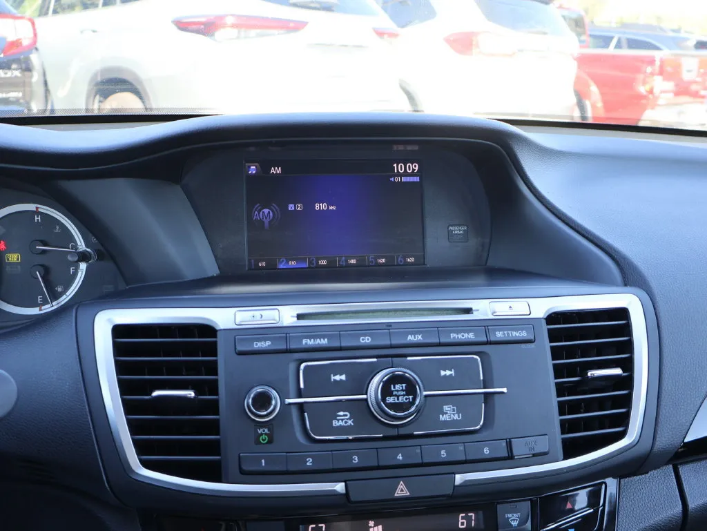 Honda Accord photo 19