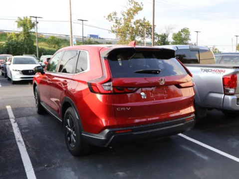 More photos of 2026 Honda CR-V EX-L at Jay Wolfe Honda, MO