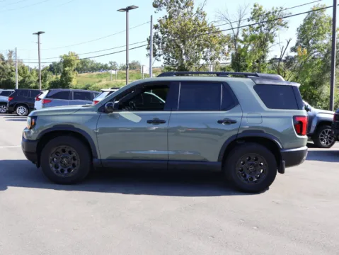 Photos of 2026 Honda Passport TrailSport Elite Blackout for sale in Kansas City, MO at Jay Wolfe Honda