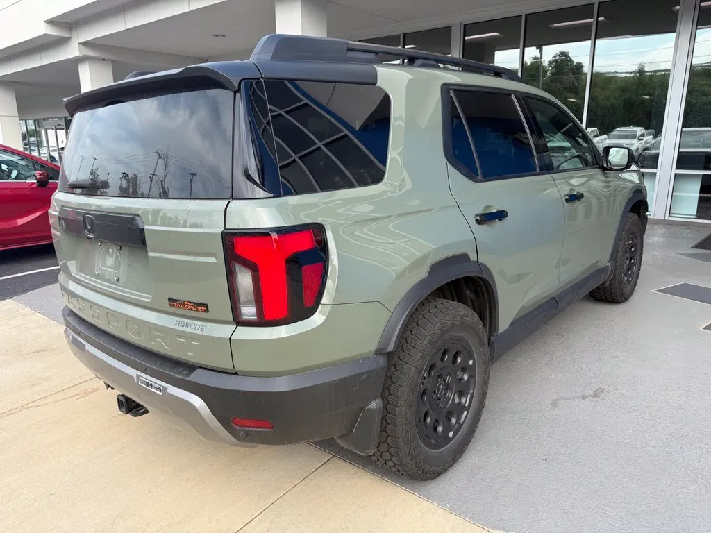 Honda Passport photo 6