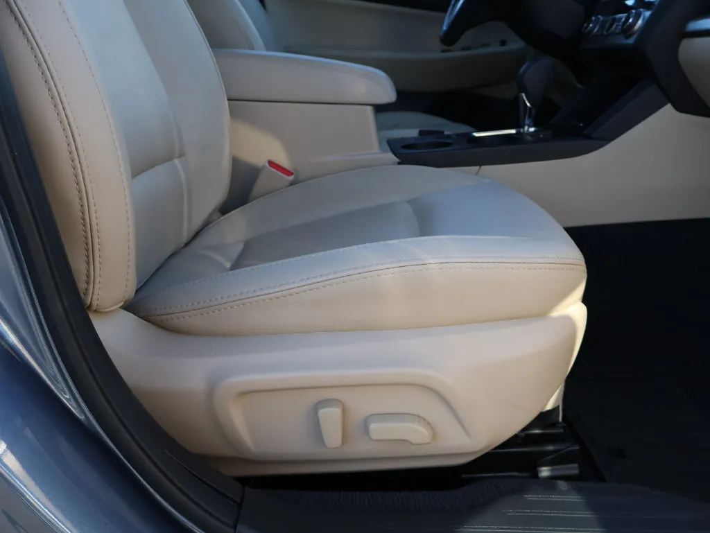 Subaru Outback photo 10