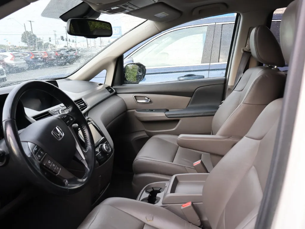 Honda Odyssey photo 13